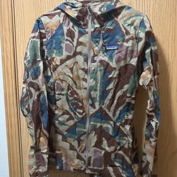 Patagonia rain jacket size small - Picture 5 of 11